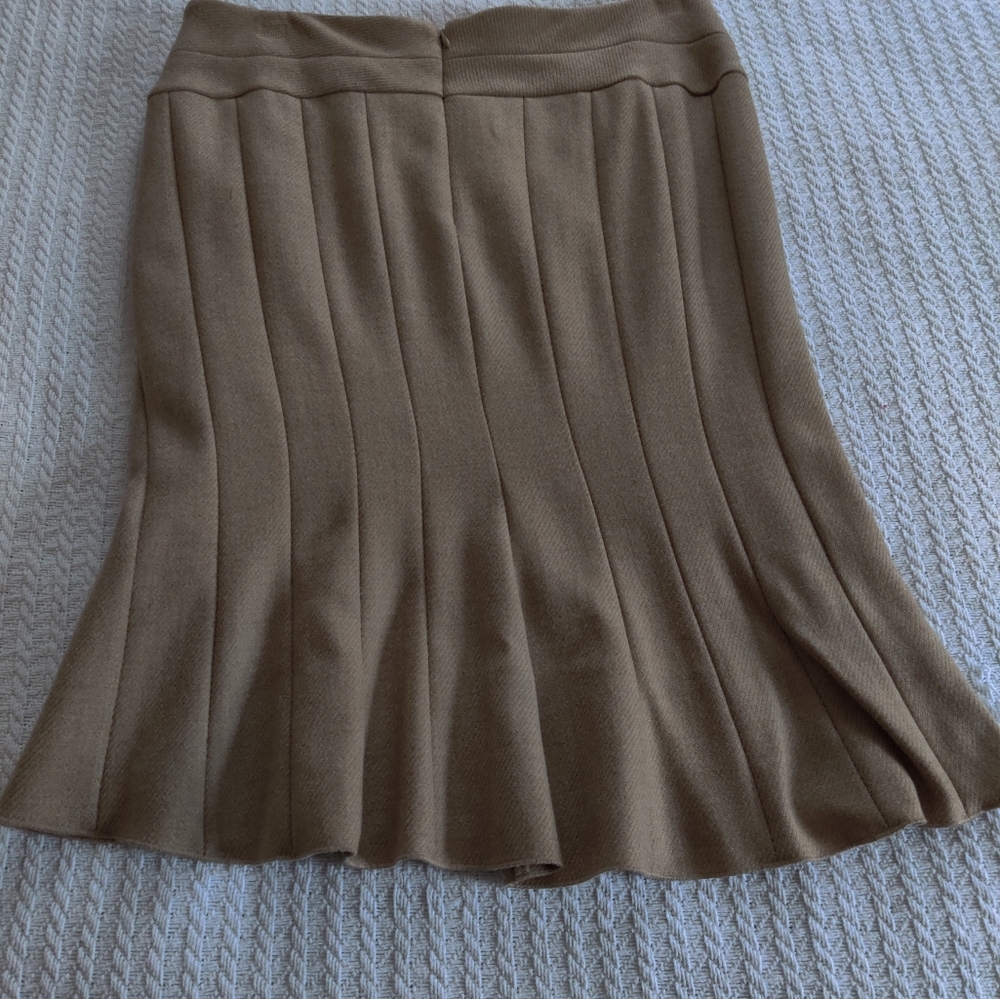 BCBGMAXAZRIA Wool Skirt NWT Size 6 - Picture 4 of 8